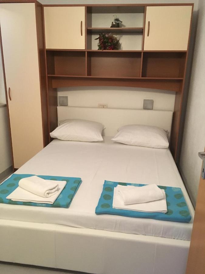 Apartments By The Sea Promajna, Makarska - 2673 Extérieur photo
